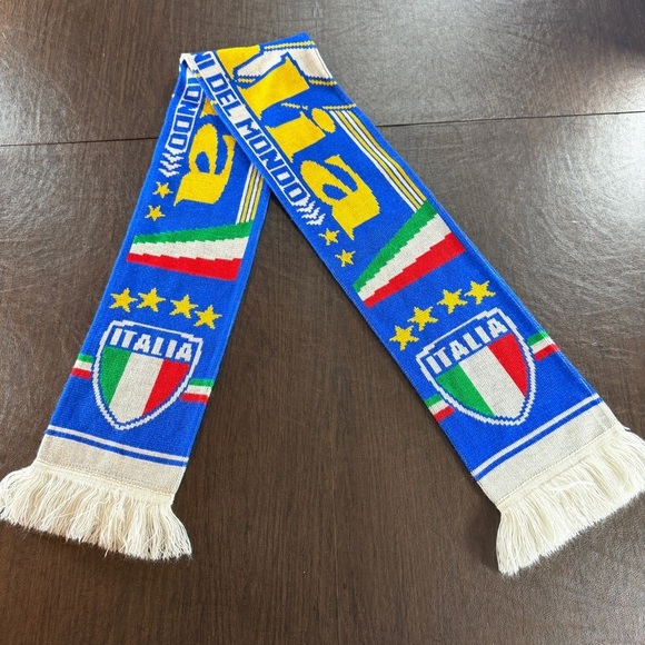 None Other - Italy Italia Campioni Del Mondo Blue and Yellow Knit Soccer Scarf
